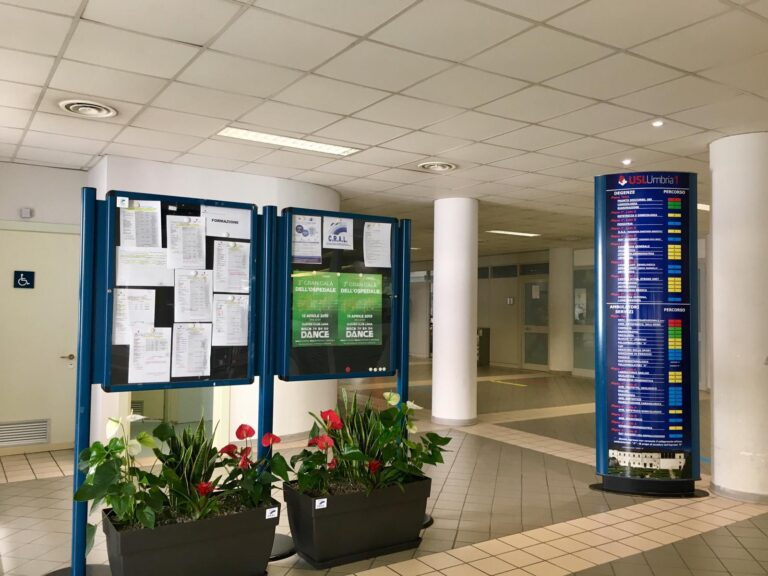 Ospedale di Città di Castello, nuova segnaletica e porta scorrevole grazie alla raccolta fondi del primo Gran Galà dell’Ospedale