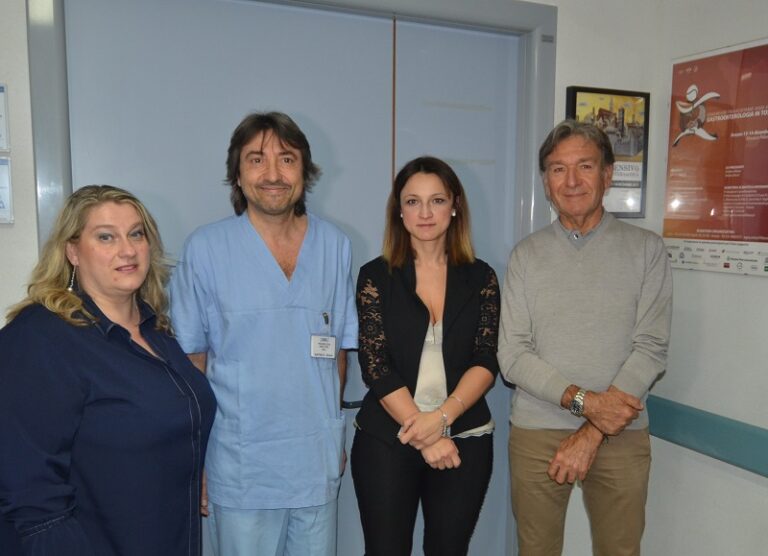 Un polisonnigrafo per la Pneumologia di Arezzo. E’ la donazione consegnata al direttore Scala dall’associazione Respirovita