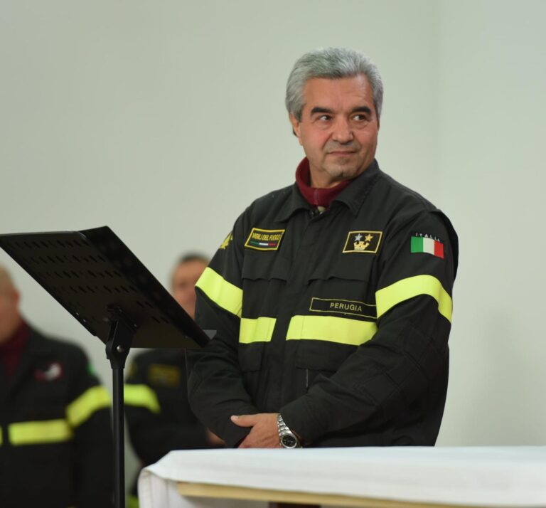 Dalla Provincia: gli auguri di buona pensione del Presidente Bacchetta all’ingegner Maurizio Fattorini “Simbolo dei vigili del fuoco, Corpo dello Stato insostituibile”