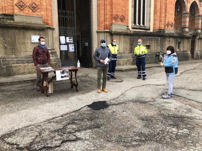 Visite al cimitero di Città di Castello in sicurezza grazie anche al supporto delle associazioni di volontariato e protezione civile
