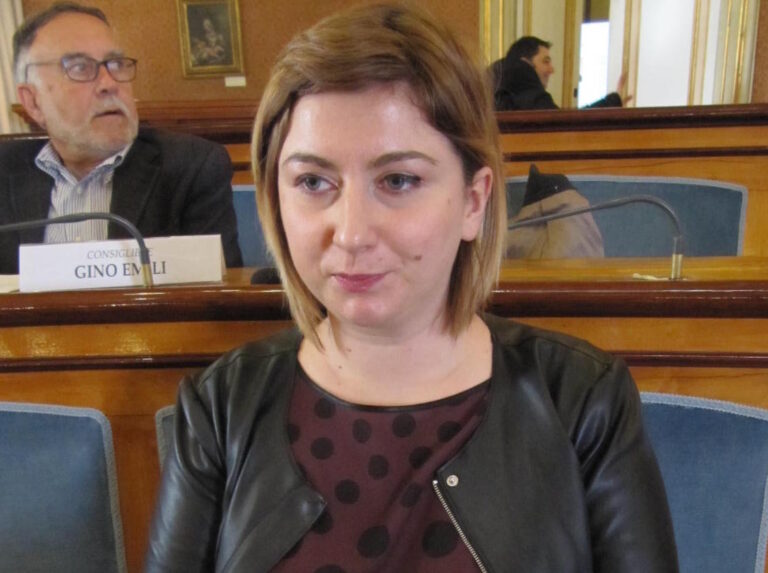 Consiglio provinciale: “le mascherine fornite alla Polizia Provinciale sono compatibili con i compiti assegnati”. Michelini risponde a Rigucci che aveva sollevato la questione