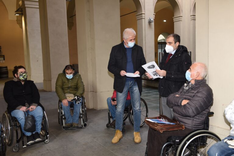 Eliminazione barriere architettoniche a Città di Castello: arriva la richiesta ufficiale da parte del  difensore civico