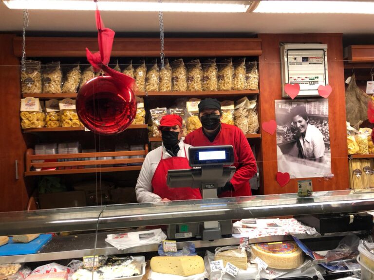 Vigilia di Natale a Città di Castello e’ anche questo tradizione, senso di appartenenza, operosità, lavoro e servizio con il sorriso