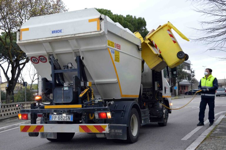 Dal 24 giugno al 21 settembre 2024 in alcune zone di Città di Castello Sogepu svolgerà i servizi di raccolta differenziata dei rifiuti al mattino. Tutte le zone interessate