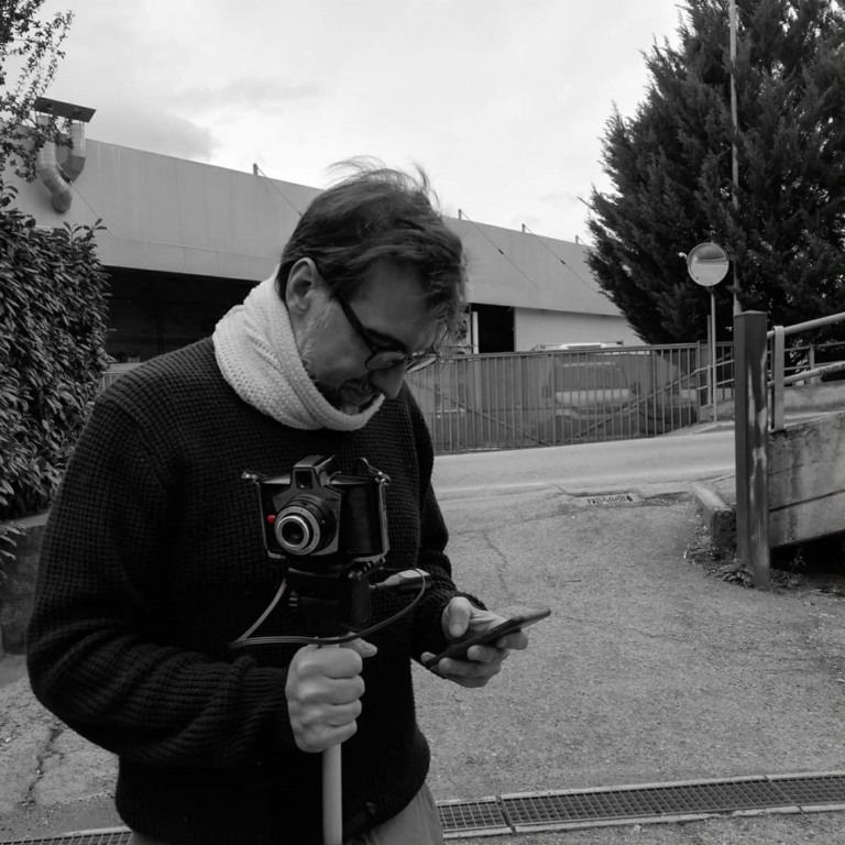 Fotografia e Covid:  Il tempo sospeso raccontato da 14 sguardi diversi. Il pievese Fiacconi tra gli appassionati che hanno documentato il lockdown con una “Ferrania Eura” del ‘59