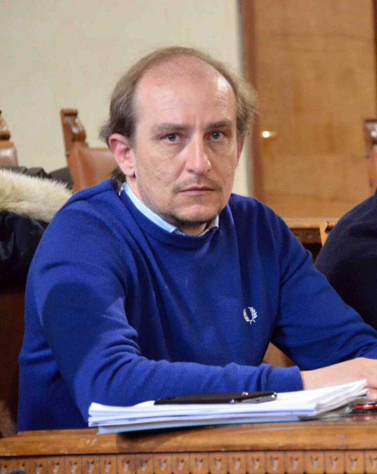 Consiglio comunale: Pescari (Pd) chiede di intervenire sul semaforo di via Gino Bartali