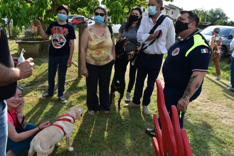 Un compleanno speciale per Silvana Benigno: presentata la “sciarpa della solidarieta’”. Il comune di San Giustino intitolera’ una struttura, così come il nuovo dragon boat sul lago di montedoglio che portera’ il suo nome