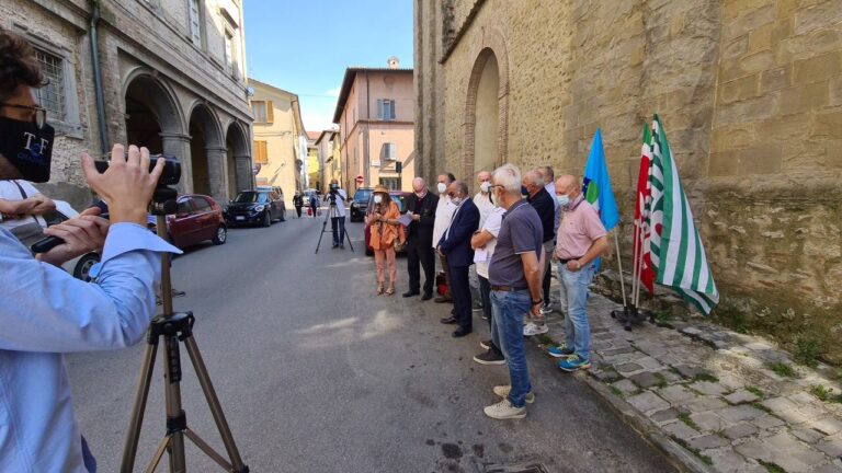 Casa della Salute a Città di Castello: Cgil, Cisl e Uil lanciano la petizione popolare