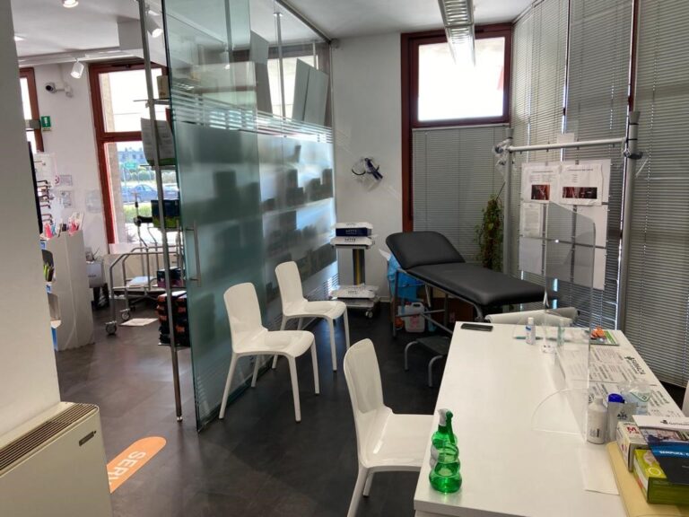 Ecco il Farmacista vaccinatore: anche la farmacia punto vaccinale anti Covid della popolazione sul territorio