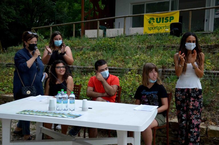 Dedicata ai Laghi Spada la prima guida turistica in Umbria, tra le pochissime in Italia, realizzata da persone con disabilità attraverso la comunicazione aumentativa alternativa
