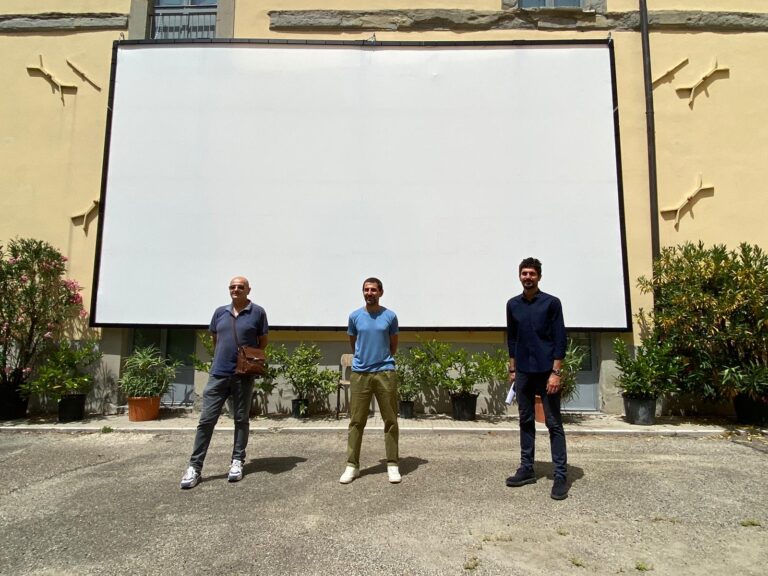 Un’estate da film, ecco la stagione del cinema all’aperto. Presentato stamani il cartellone. Proiezioni nel cortile di Ragioneria