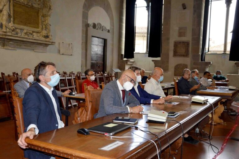 “La Regione dia al settore della grafica di Città di Castello e dell’Altotevere il giusto rilievo”. L’appello del sindaco Luciano Bacchetta nella riunione della seconda commissione dell’Assemblea Legislativa dell’Umbria nel palazzo comunale tifernate.
