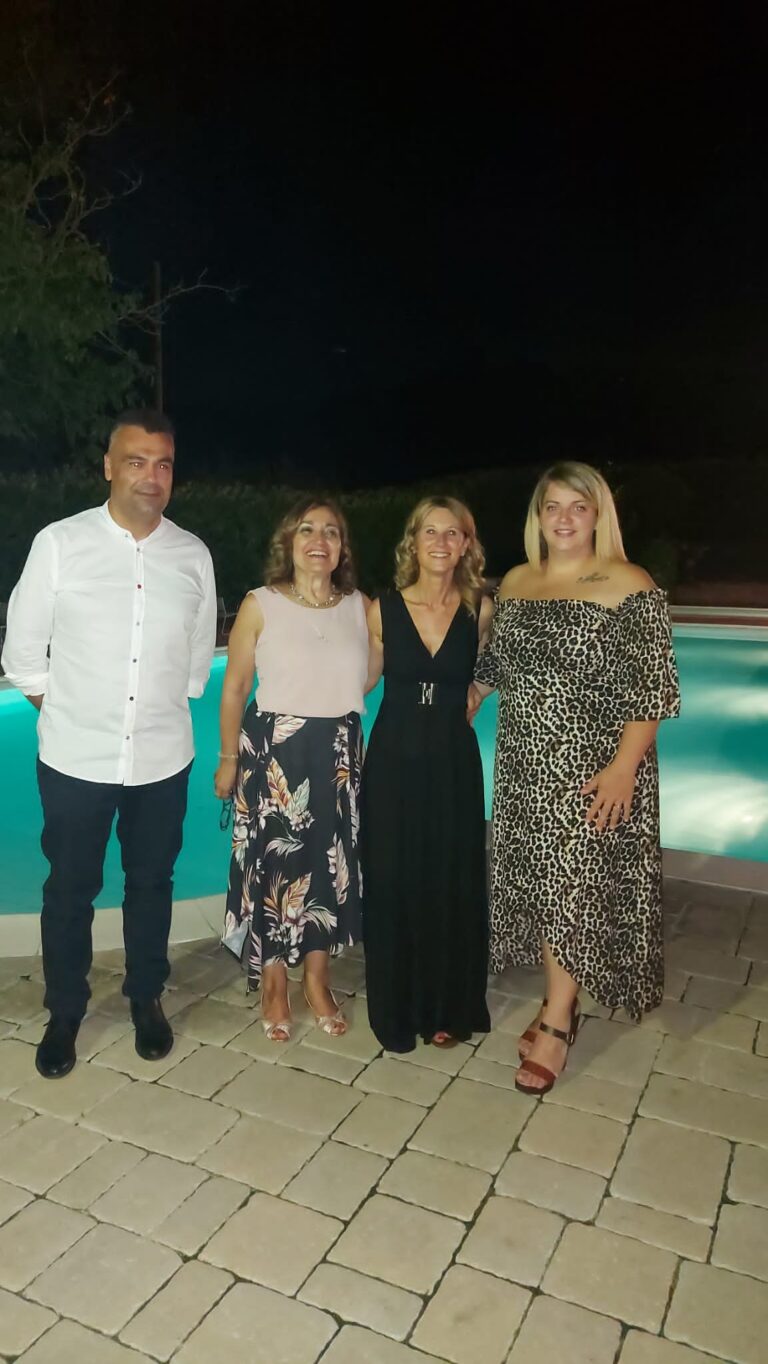 Montone – La segretaria generale va in pensione, il saluto del Comune