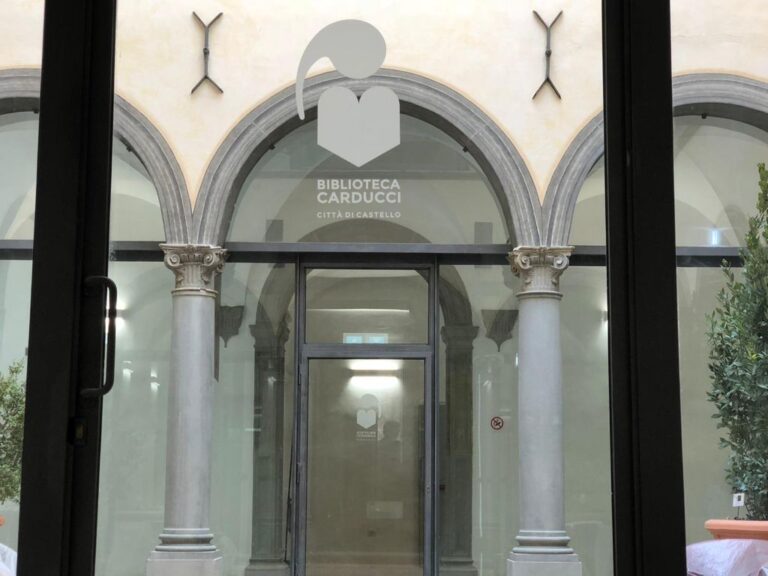 Cultura a Città di Castello: da venerdì 6 agosto 2021 si accede a luoghi ed attività solo con il Green pass. Biblioteca Carducci: gli orari di agosto.