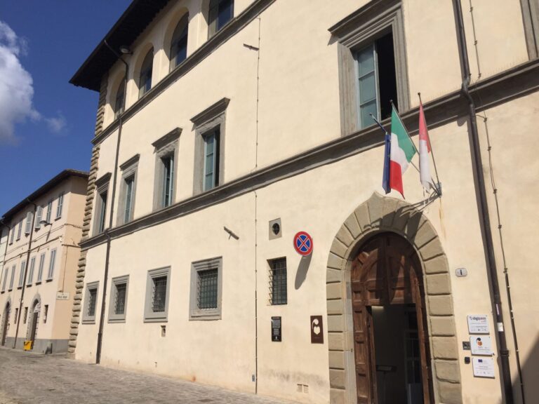 I libri e la città: le piazze raccontano… , passeggiate alla scoperta di luoghi e vicende minori di Città di Castello. Il primo appuntamento sabato 28 agosto 2021, con prenotazione e Green pass