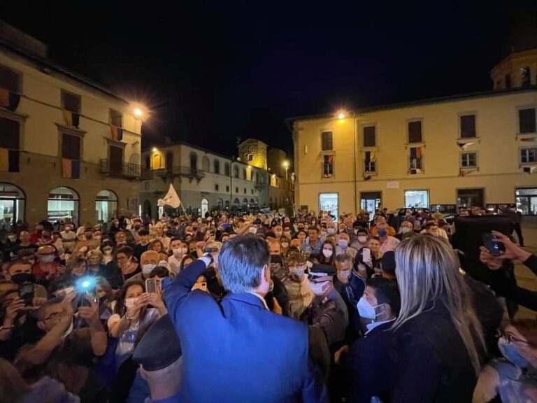 Con Giuseppe Conte, una grande serata a Sansepolcro nel segno del cambiamento
