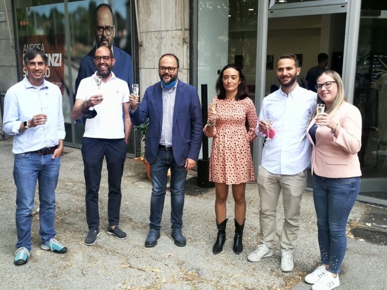Presentate ufficialmente le liste che appoggiano Andrea Laurenzi. All’interno, i nomi di tante personalità di spicco della città che hanno deciso di “metterci la faccia”