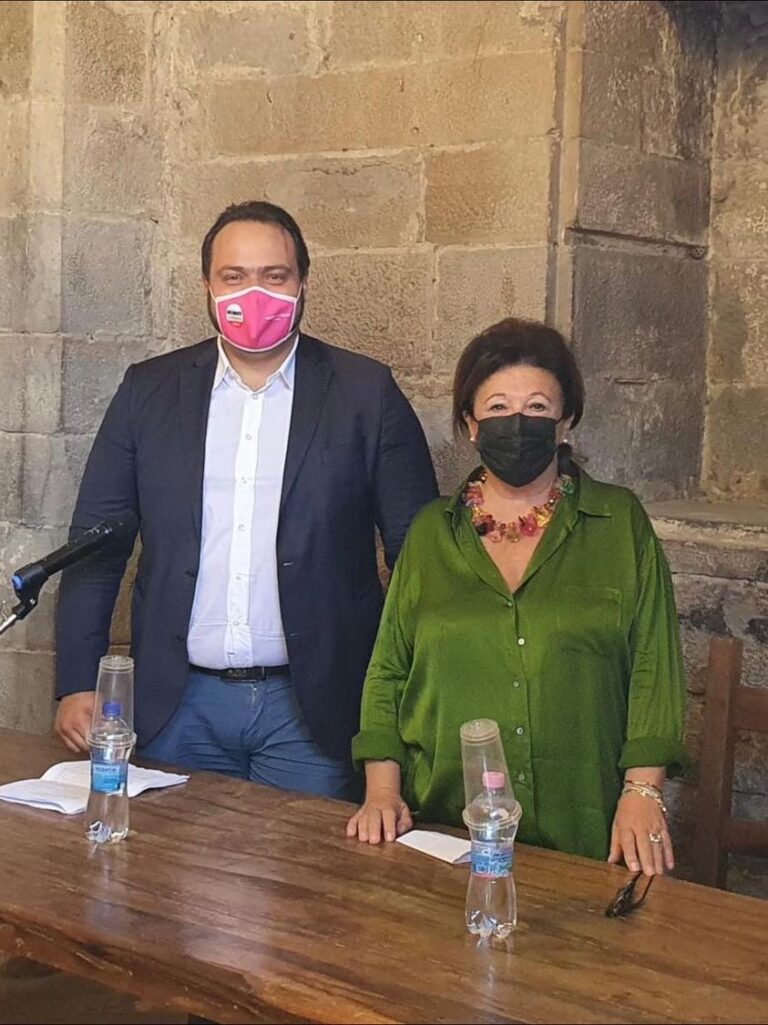 Luciana Bassini incontra Giuseppe Conte. Un tour al Mercato giovedì mattina 