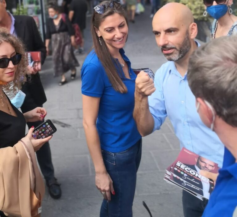Luca Secondi incontra gli imprenditori insieme alla sottosegretaria allo Sviluppo Economico Anna Ascani: “Idee nuove e stretta collaborazione tra pubblico e privato per il rilancio dell’economia: spazi gratuiti per start-up e un ufficio per i fondi strutturali europei insieme all’università”