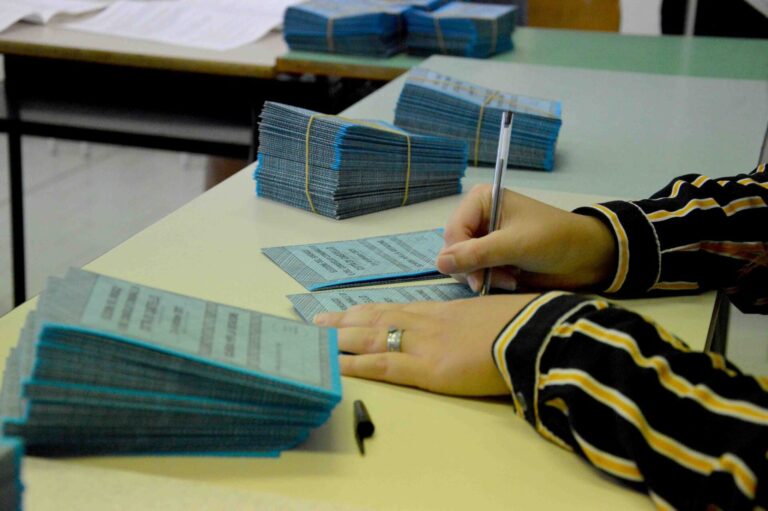 Città di Castello al voto: l’affluenza alle ore 23.00 e’ stata del 51,58%