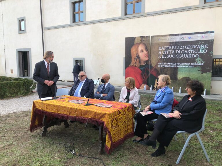 Occhi su Raffaello giovane a Città di Castelli e io suo sguardo. Inaugurata sabato 30 ottobre, la mostra prosegue fino al 9 gennaio 2022 alla Pinacoteca comunale