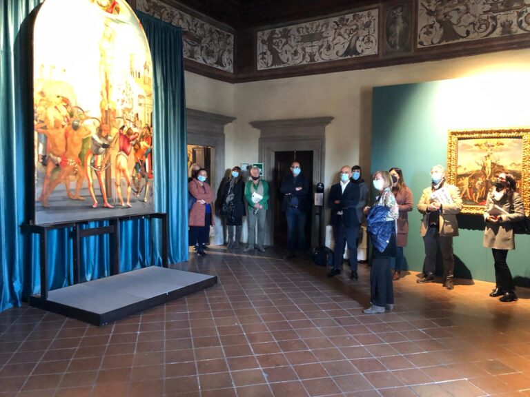 A Città di Castello Raffaello e Signorelli “vis a vis”.