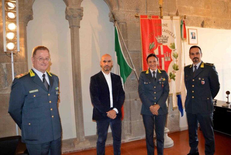 Il sindaco Luca Secondi ha incontrato il comandante provinciale della Guardia di Finanza, colonnello Antonella Casazza. Presente all’incontro anche il nuovo comandante della Tenenza di Citta’ di Castello, sottotenente Daniele Maggioni