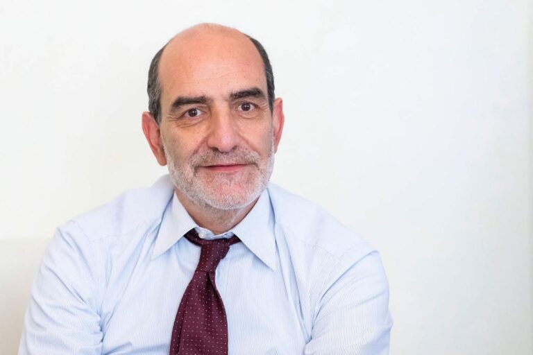 Sabato 20 novembre, nel Salone Gotico del Museo del Duomo di Città di Castello, la presentazione del romanzo di Giovanni Grasso,  Icaro, il volo su Roma