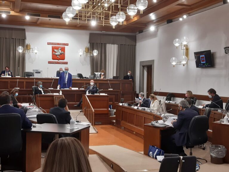 Lavoro: via al focus sulla sicurezza. Primo giro di audizioni in commissione Sanità. In Toscana il trend degli infortuni è in diminuzione