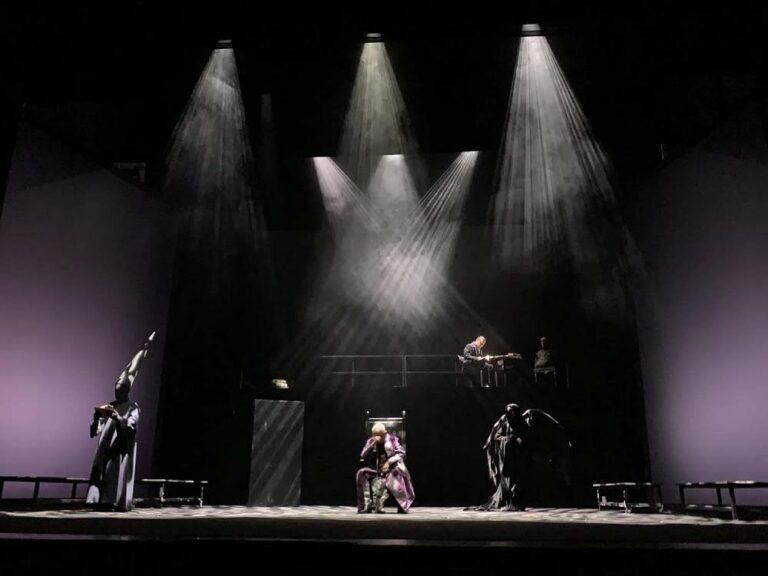 Teatro, modificata la data dello spettacolo di gennaio. “La notte dell’Innominato” andrà in scena il 10 gennaio