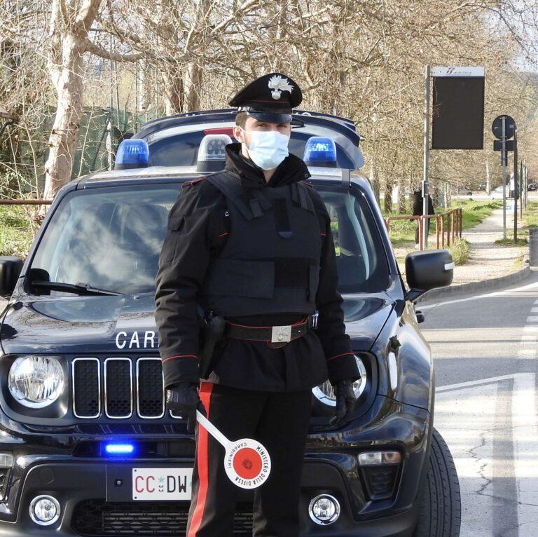 Carabinieri Arezzo. Arrestato spacciatore con 17 kg di cocaina nel garage, sequestrati piu’ di 70.000 euro in contanti.
