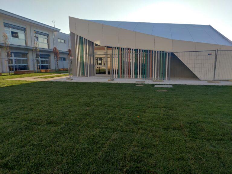 La scuola Collodi verso una nuova “primavera”ll cantiere vale oltre 2 milioni. Realizzato anche un camminamento lungo le mura