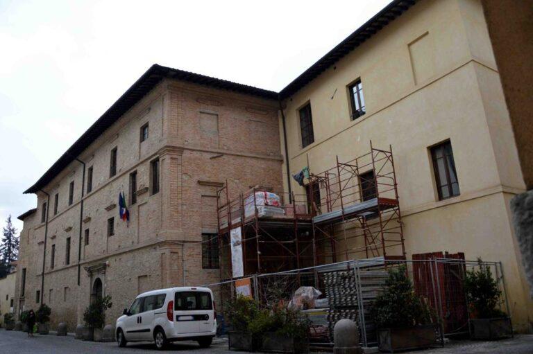 “A San Filippo nasce una scuola più sicura, confortevole e senza barriera architettoniche: sarà un civic centre a disposizione della collettività”.
