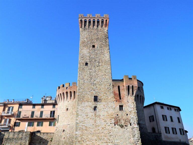 Il Comune di Umbertide si unisce all’iniziativa di  Anci contro l’aumento delle bollette, giovedì sera si spengono le luci della Rocca