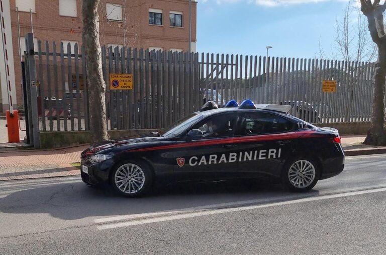 Presunti truffatori online denunciati dai Carabinieri