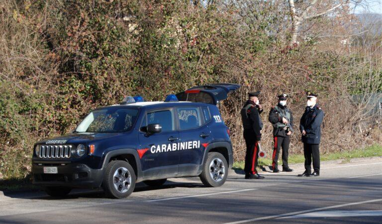 Week end di controlli sul territorio da parte dei Carabinieri. ritirate tre patenti per guida con tasso alcolemico superiore al consentito e decurtazione di punti per uso di cellulare alla guida