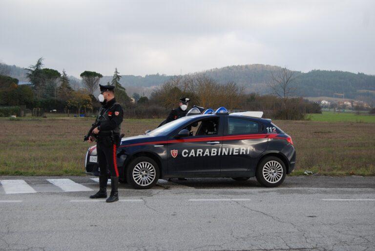 Trovato in possesso di sostanze stupefacenti, scatta la denuncia per un ragazzo di 19 anni
