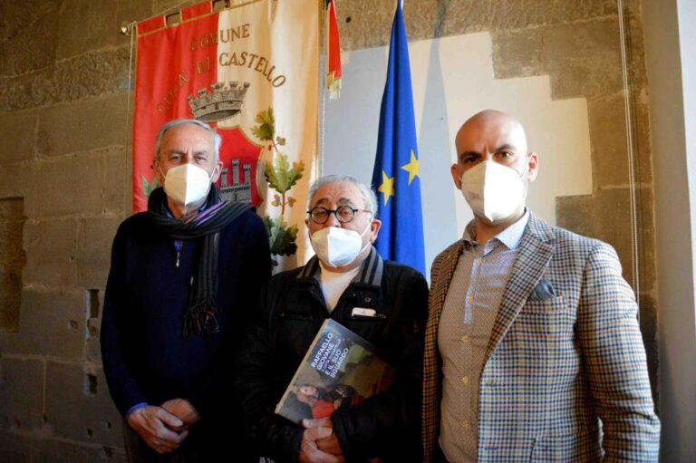 Il sindaco Luca secondi ha ricevuto in comune, Ugo Caselli ed Emilio Giordano Giulietti storici “volontari” e promotori di numerose iniziative di solidarietà e beneficenza sul territorio altotiberino 