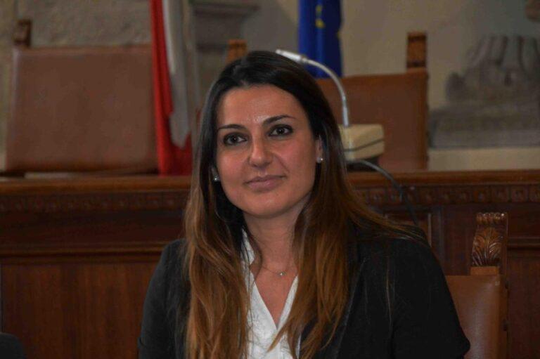 Per il Cinquecentenario della morte di Luca Signorelli una cornice istituzionale con le altre città del territorio per una mostra di vallata che valorizzi l’opera del maestro dal punto di vista culturale e turistico”: l’assessore Michela Botteghi risponde in consiglio comunale all’interrogazione della consigliera Luciana Bassini (Civici X Città di Castello