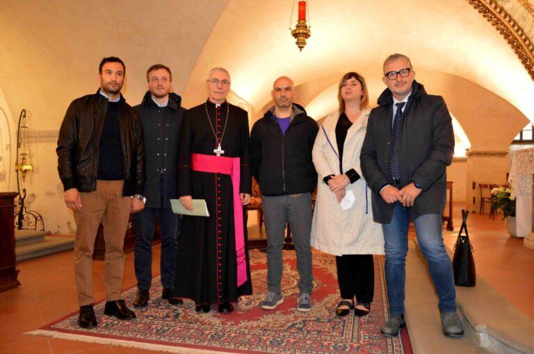 I sindaci dei comuni della Diocesi di Città di Castello ringraziano monsignor Domenico Cancian e danno il benvenuto al nuovo vescovo monsignor Luciano Paolucci Bedini 