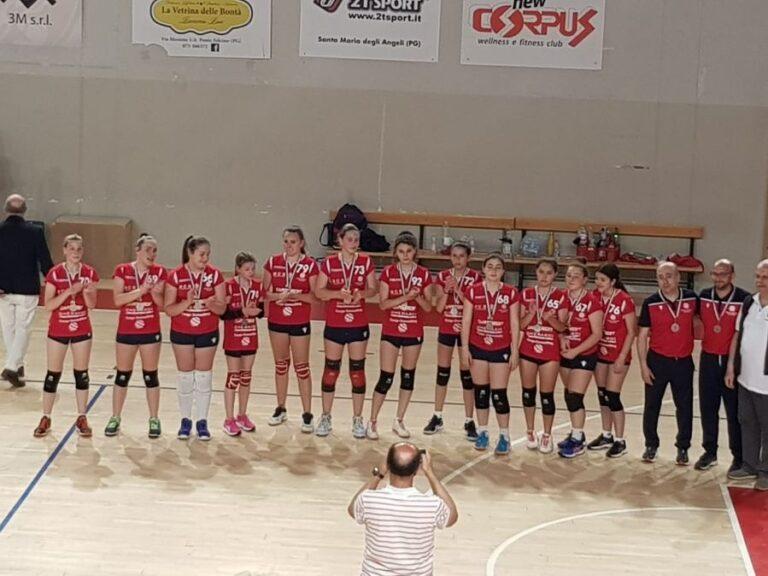 Pallavolo under 14/F: Città di Castello, sconfitta con Spoleto in finale, biancorosse medaglia d’argento