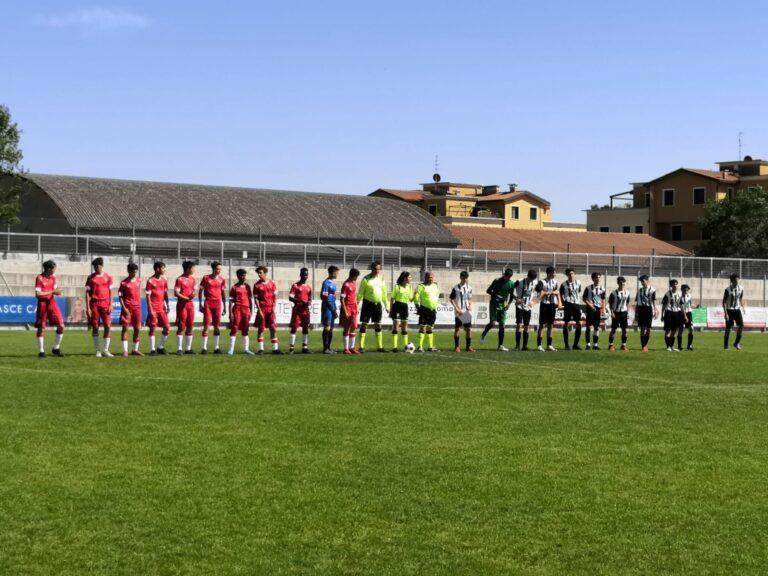 Memorial Franco Caldei: nella prima giornata 𝑉𝑖𝑡𝑡𝑜𝑟𝑖𝑎 𝑑𝑒𝑙 𝑃𝑒𝑟𝑢𝑔𝑖𝑎 𝑈𝑛𝑑𝑒𝑟 15 𝑠𝑢𝑖 𝑏𝑖𝑎𝑛𝑐𝑜𝑛𝑒𝑟𝑖, 𝑖𝑙 𝑇𝑖𝑓𝑒𝑟𝑛𝑜 𝑠𝑢𝑝𝑒𝑟𝑎 𝑖𝑙 𝑀𝑜𝑛𝑡𝑒𝑣𝑎𝑟𝑐ℎ𝑖 𝑎𝑖 𝑟𝑖𝑔𝑜𝑟𝑖