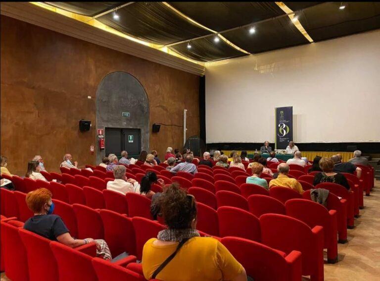 Presentato questa mattina, presso il Nuovo Cinema Castello, il nuovo libro di Alvaro Tacchini intitolato “Onomastica e società a Città di Castello e dintorni tra ‘800 e ‘900”.