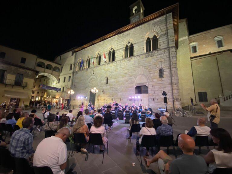 Con la Pieve jazz Big Band del maestro Fulvio Falleri si aprono i concerti di Estate in città in Piazza Gabriotti