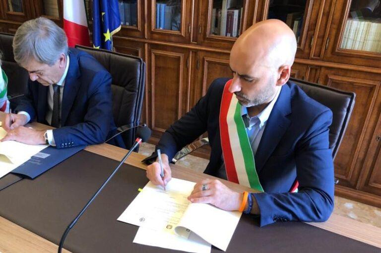 Patto di legalità e prevenzione dei tentativi di infiltrazione criminale tra la Prefettura di Perugia e il comune di Città di Castello: questa mattina a Perugia la firma per il rinnovo 