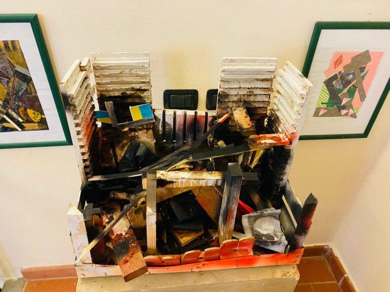 Conclusa a Citerna la mostra “Venti anni dopo 2002-2022 acquarelli allora collages oggi in tempo di Covid e di guerra” dell’artista Pino Benedetti