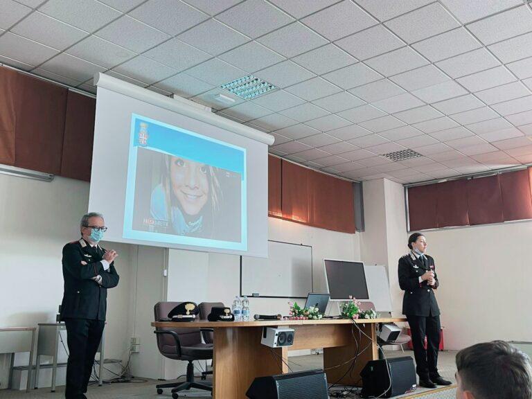 Bullismo e cyberbullismo: a scuola di legalità con i Carabinieri di Perugia