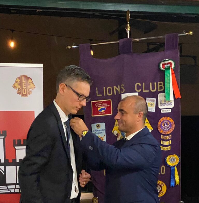 Passaggio della Campana Lions Club Città di Castello Host: Emanuele Galizi nuovo Presidente e Melvin Jones Fellow a Donatello Torrioli 