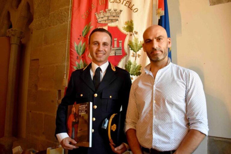 Il sindaco, Luca Secondi, ha ricevuto presso la residenza municipale, Dario Lemmi, che da lunedi 4 luglio ha assunto l’incarico di vicedirigente del Commissariato della Polizia di Stato di Città di Castello 