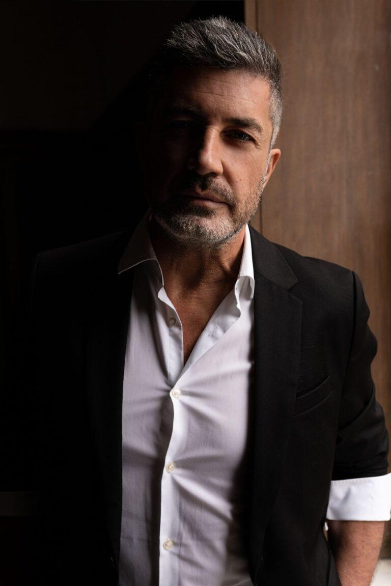 Giovanni Costello: nuovo album per il tifernate re del piano bar